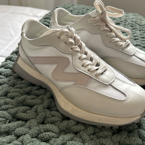 Womens Steve Madden Campo Sneakers size 8 - Picture 2 of 7